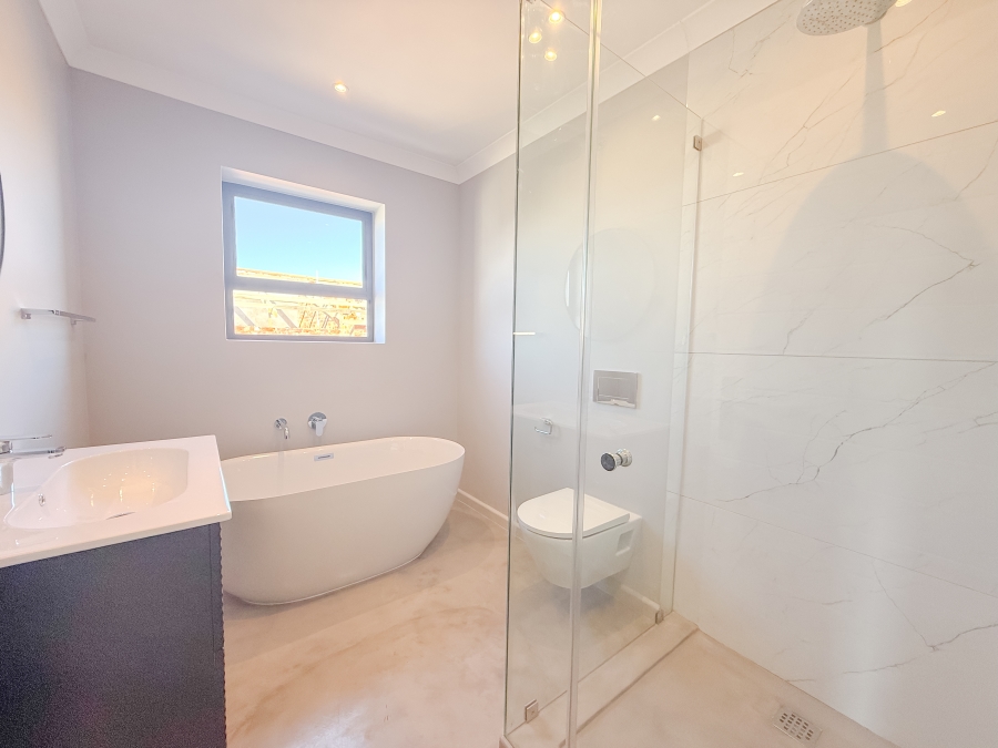3 Bedroom Property for Sale in Plettenberg Bay Central Western Cape